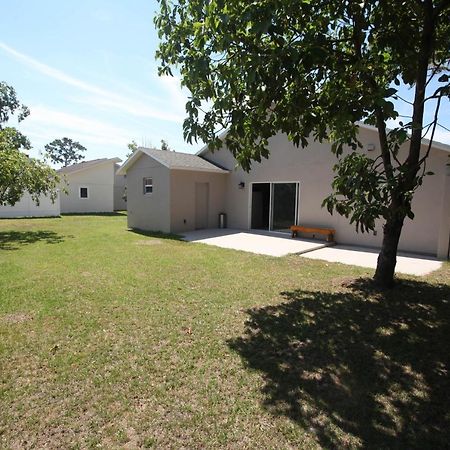 A Beautiful Queen Bedroom Orlando Exterior foto